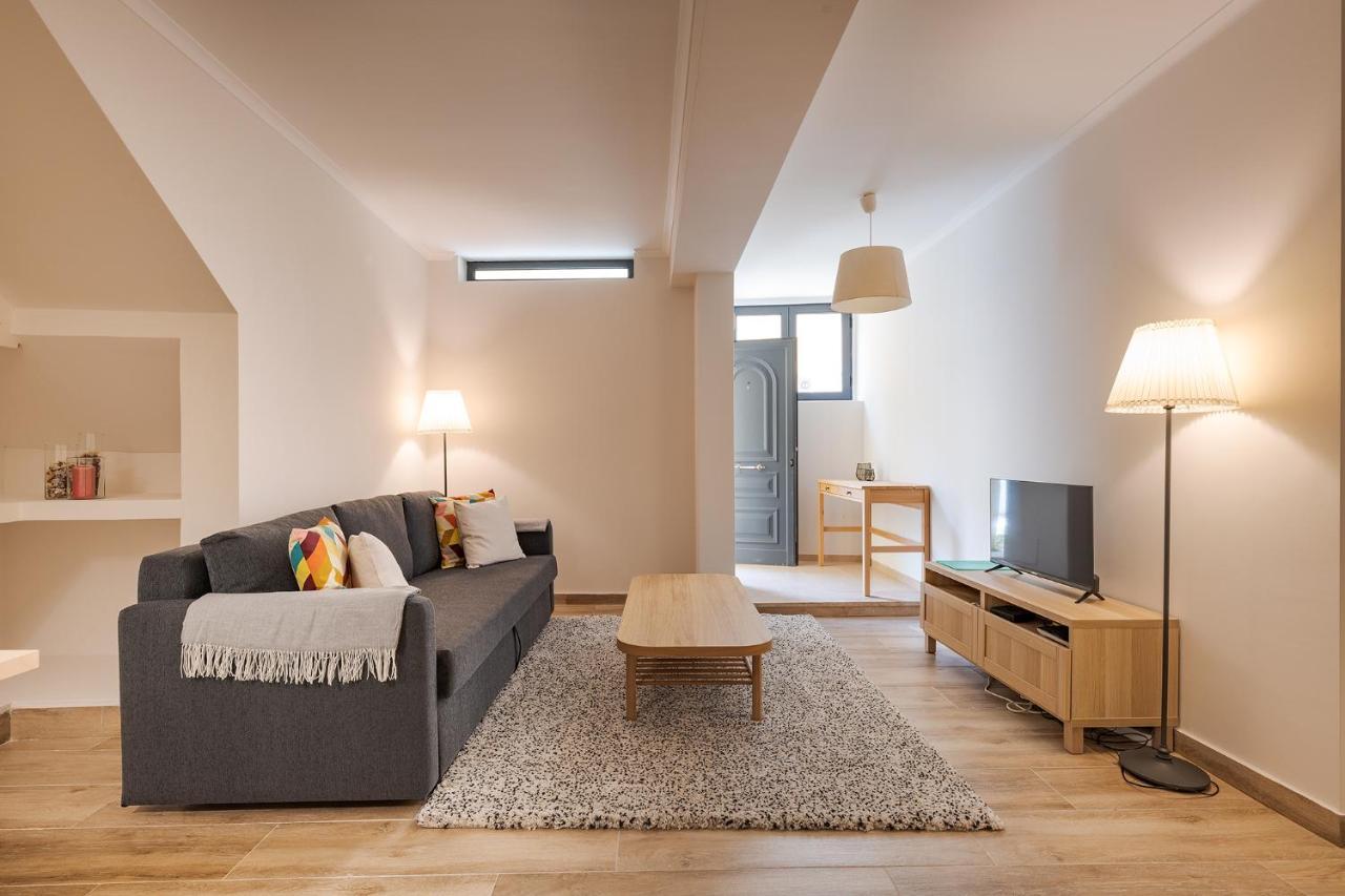 Santos Gem Iii - Space In Trendy Neighborhood Apartment